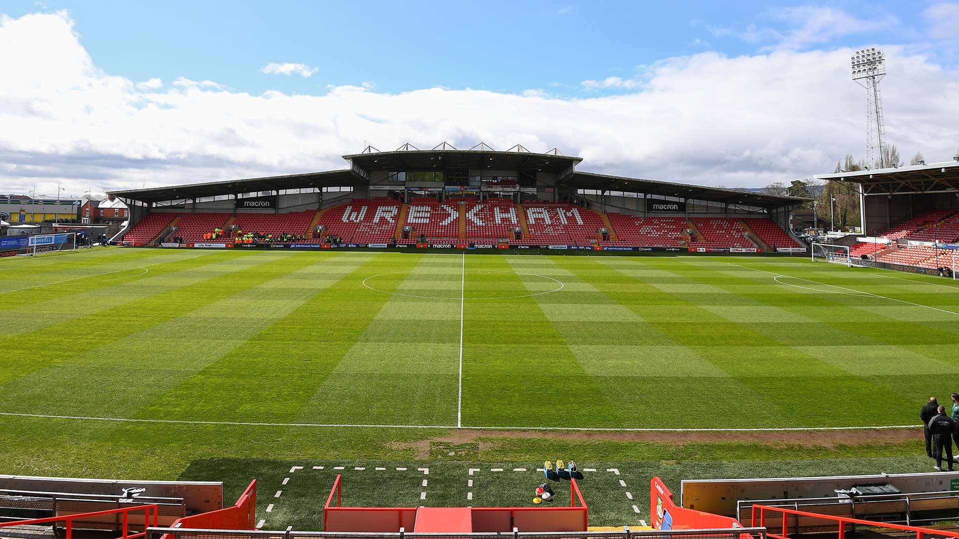 英超第16輪熱刺4-3利茲聯 3度落後3度扳平！ 熱刺頑強抵抗逆轉取勝.